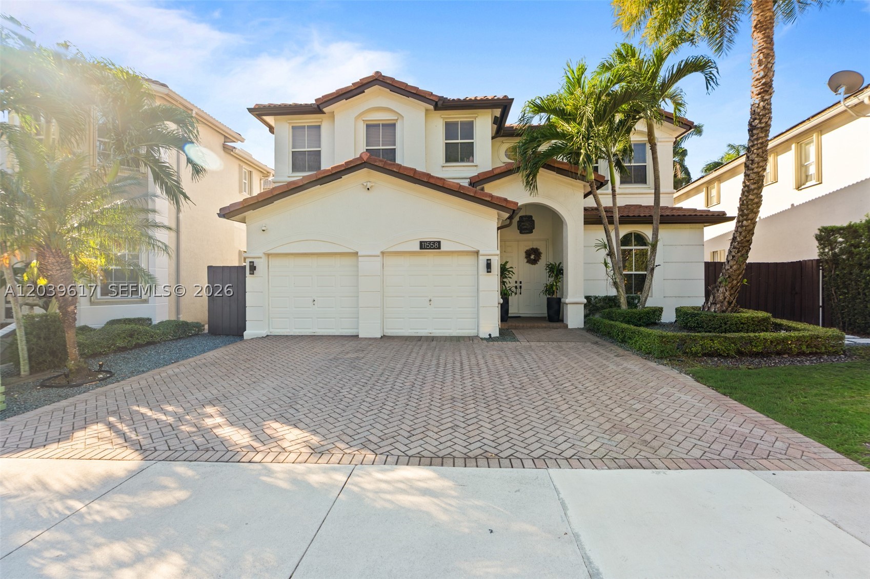 ISLANDS AT DORAL NORTHWES - Residential