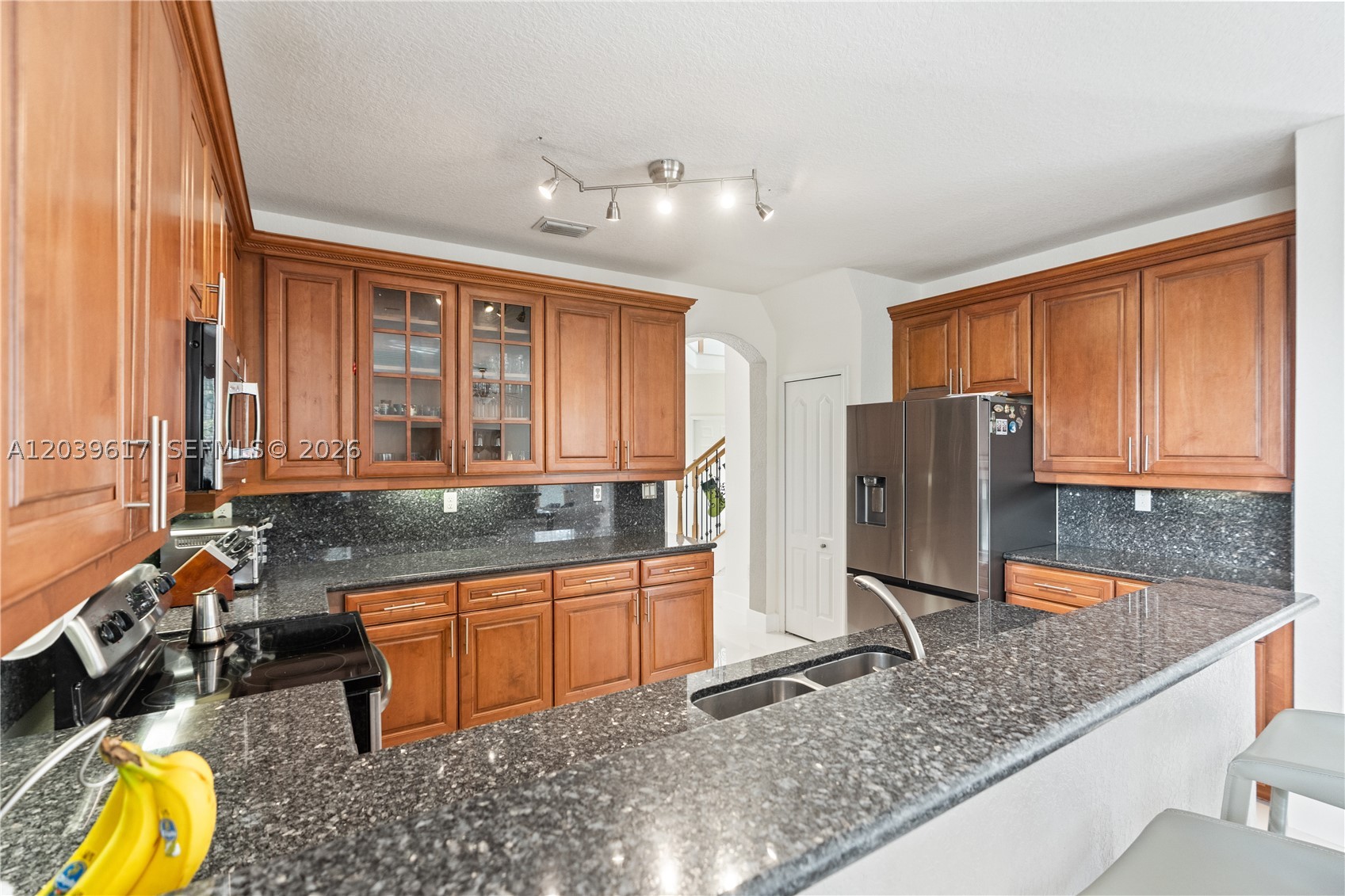ISLANDS AT DORAL NORTHWES - Residential