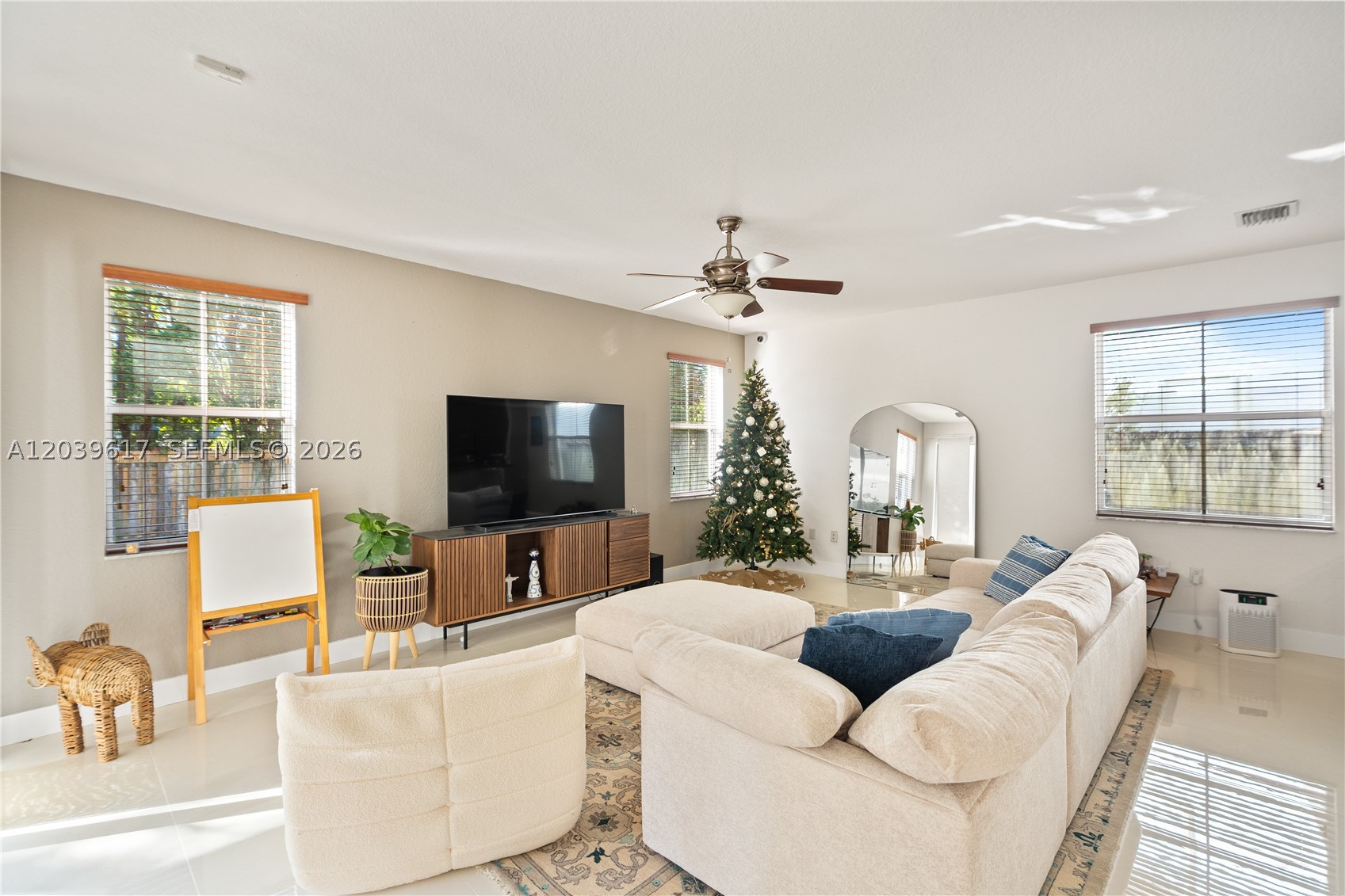 ISLANDS AT DORAL NORTHWES - Residential