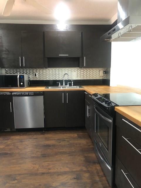 PALM-AIRE VILLAGE 3RD SEC - Residential