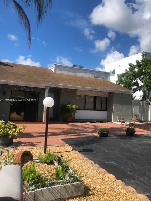 Beautifully renovated 3 bedroom/2-bathroom corner lot villa in the desirable Palm Aire Villages quiet and friendly neighborhood. NO HOA. Large private pool resurfaced in 2020 with new pump(2022),new AC Unit(2021) with 10 yrs warranty unit outside and 5yrs warranty unit inside, BBQ area, washer and dryer, vaulted ceilings, laminate and tile floors, new fences (2021) back yard perfect for dog and kids. Tons of parking! No vehicle restrictions, Boats/RVs/Motorcycles ok. Quick access to the Turnpike and I95.