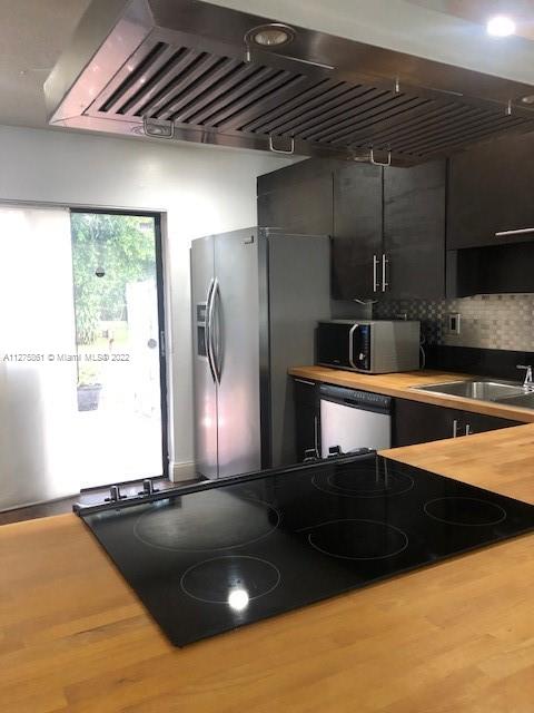 PALM-AIRE VILLAGE 3RD SEC - Residential