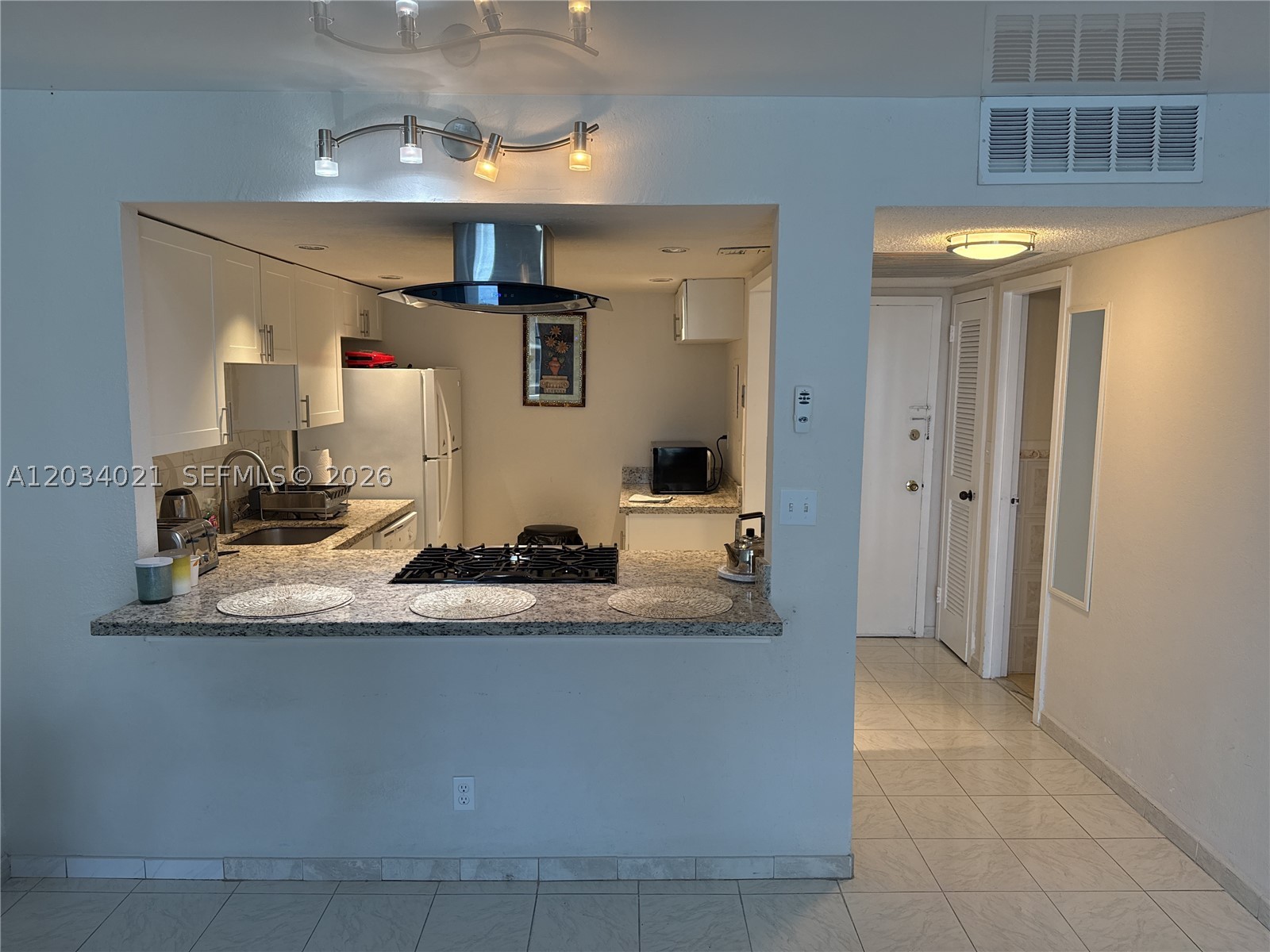 PARKER PLAZA CONDO ESTATE - Residential
