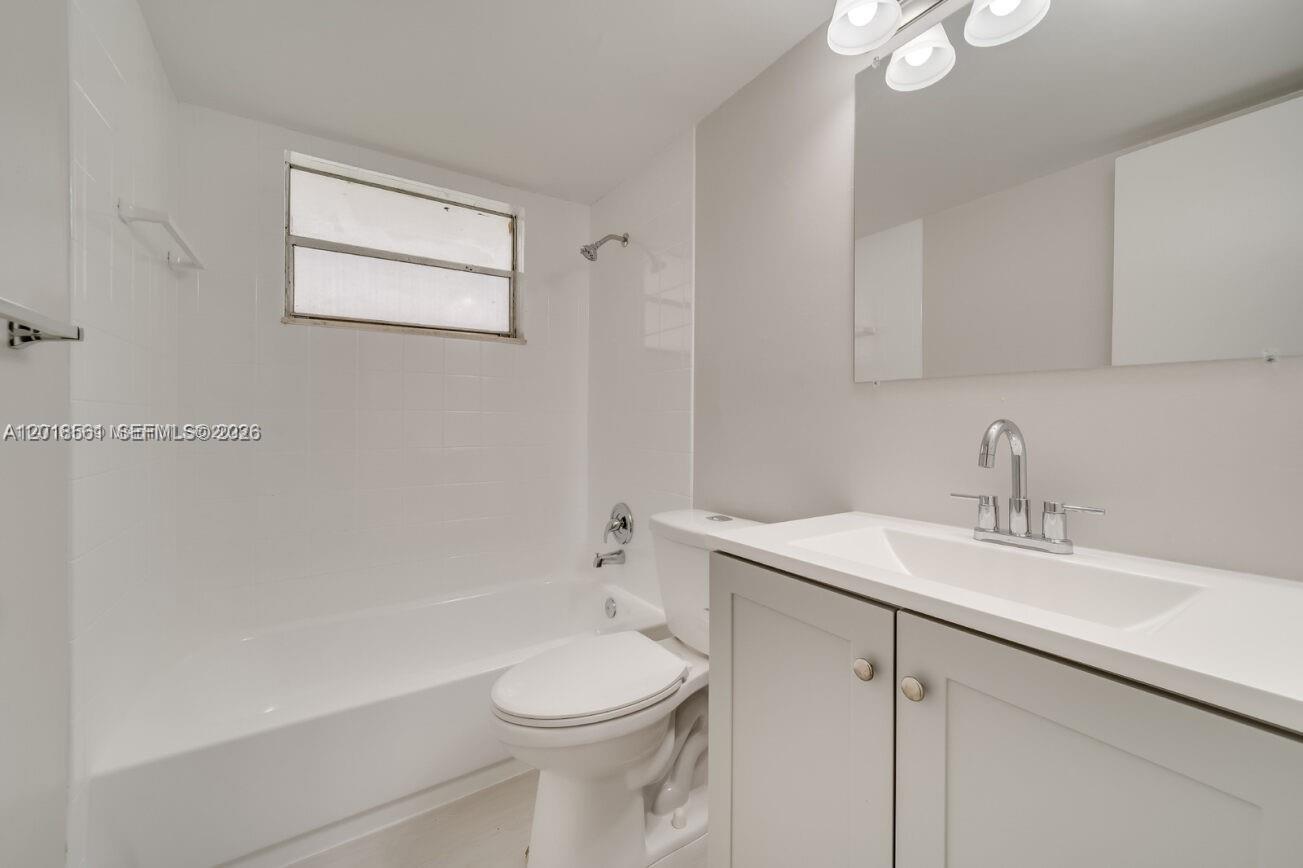 HALFWAY-TREE CONDO - Residential Lease