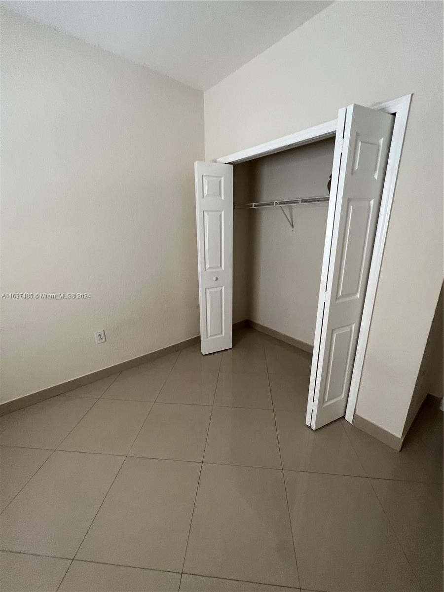DORAL ISLES NORTH SEC TWO - Residential Lease