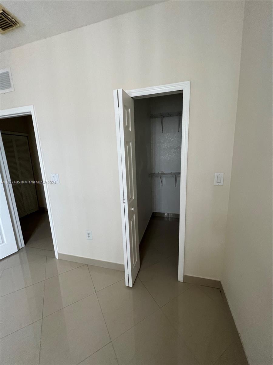 DORAL ISLES NORTH SEC TWO - Residential Lease