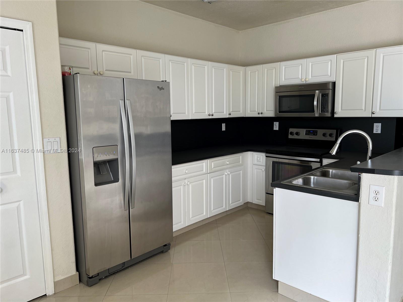 DORAL ISLES NORTH SEC TWO - Residential Lease