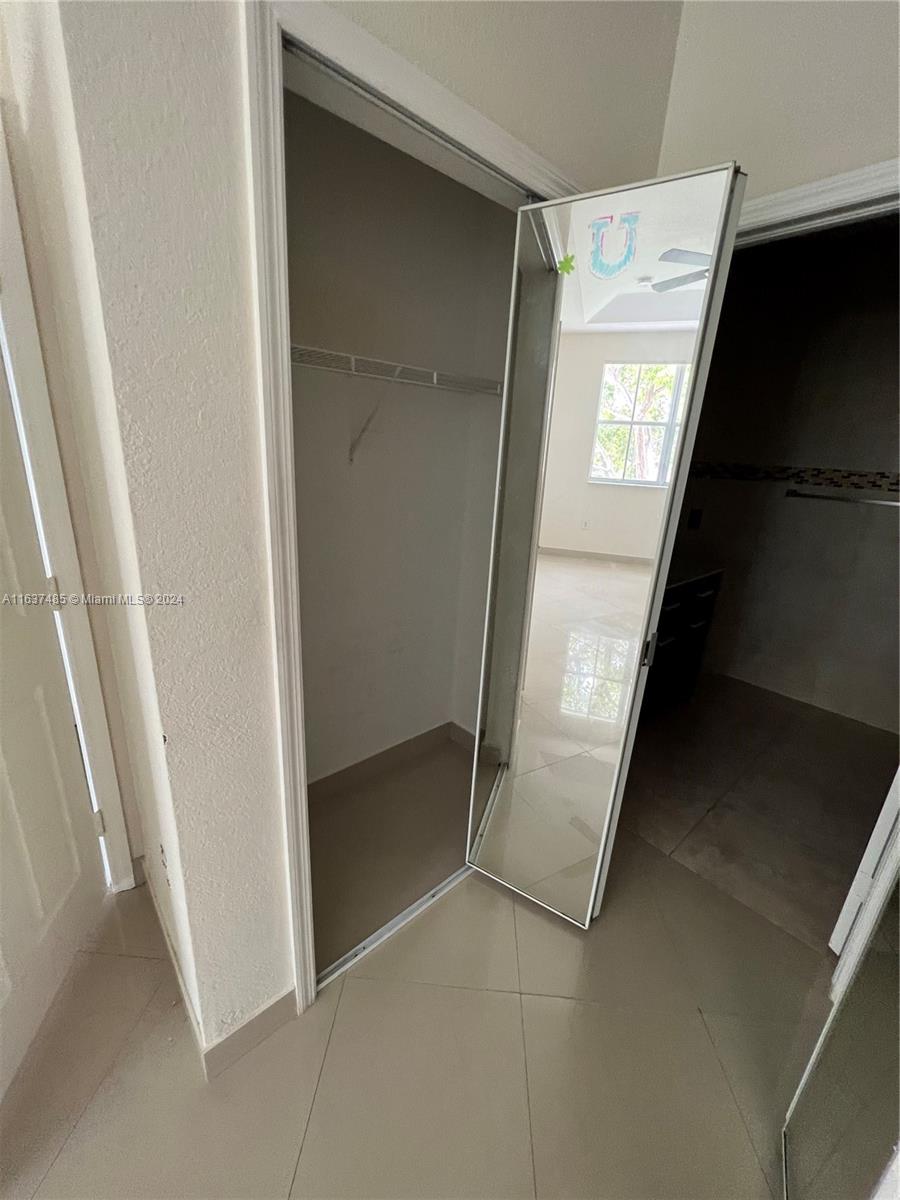DORAL ISLES NORTH SEC TWO - Residential Lease