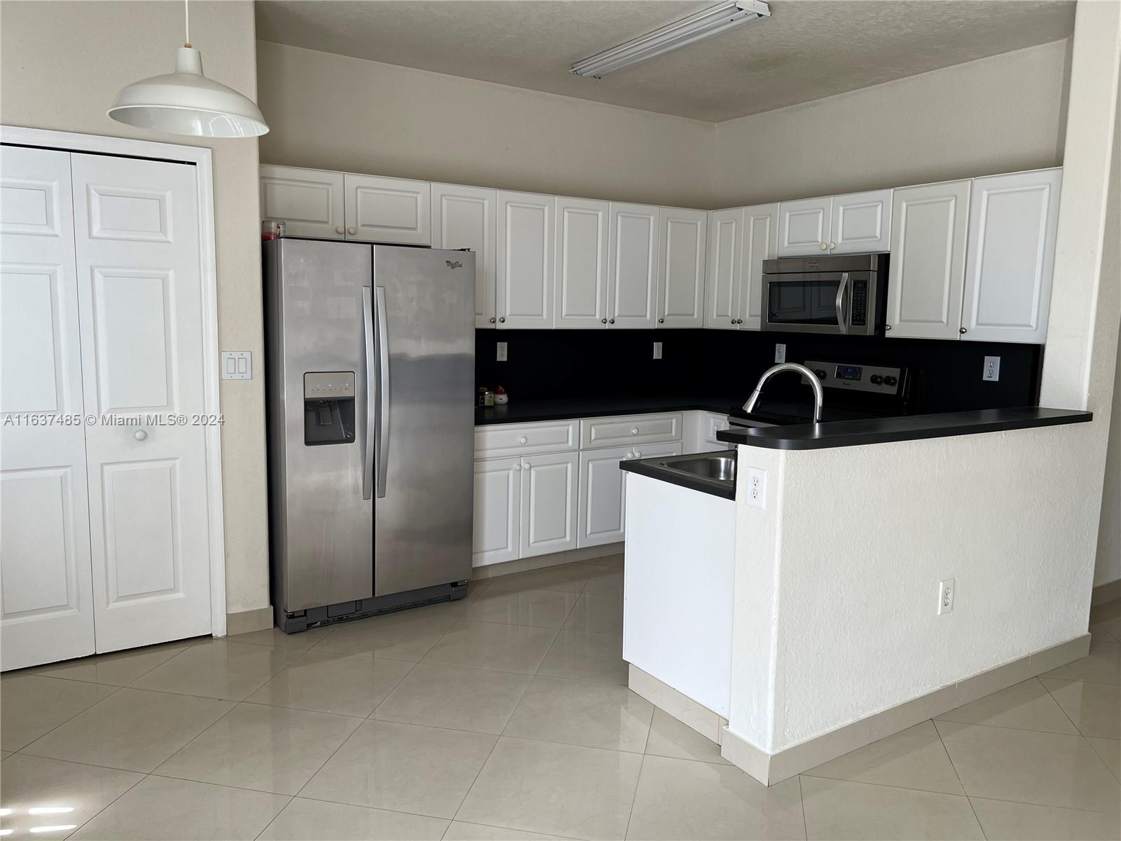 DORAL ISLES NORTH SEC TWO - Residential Lease