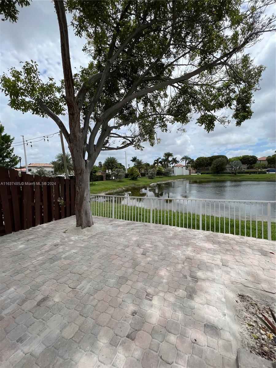 DORAL ISLES NORTH SEC TWO - Residential Lease
