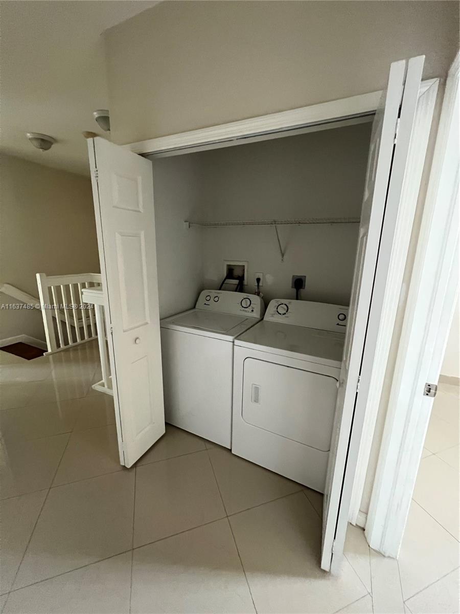 DORAL ISLES NORTH SEC TWO - Residential Lease