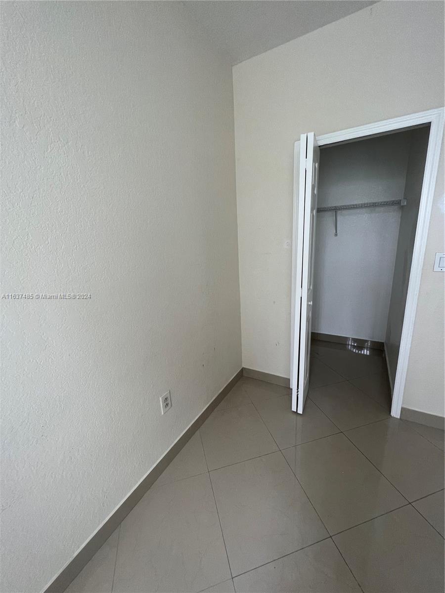 DORAL ISLES NORTH SEC TWO - Residential Lease