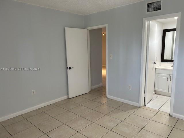 CONDADO REAL CONDO - Residential