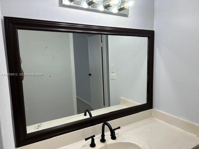 CONDADO REAL CONDO - Residential