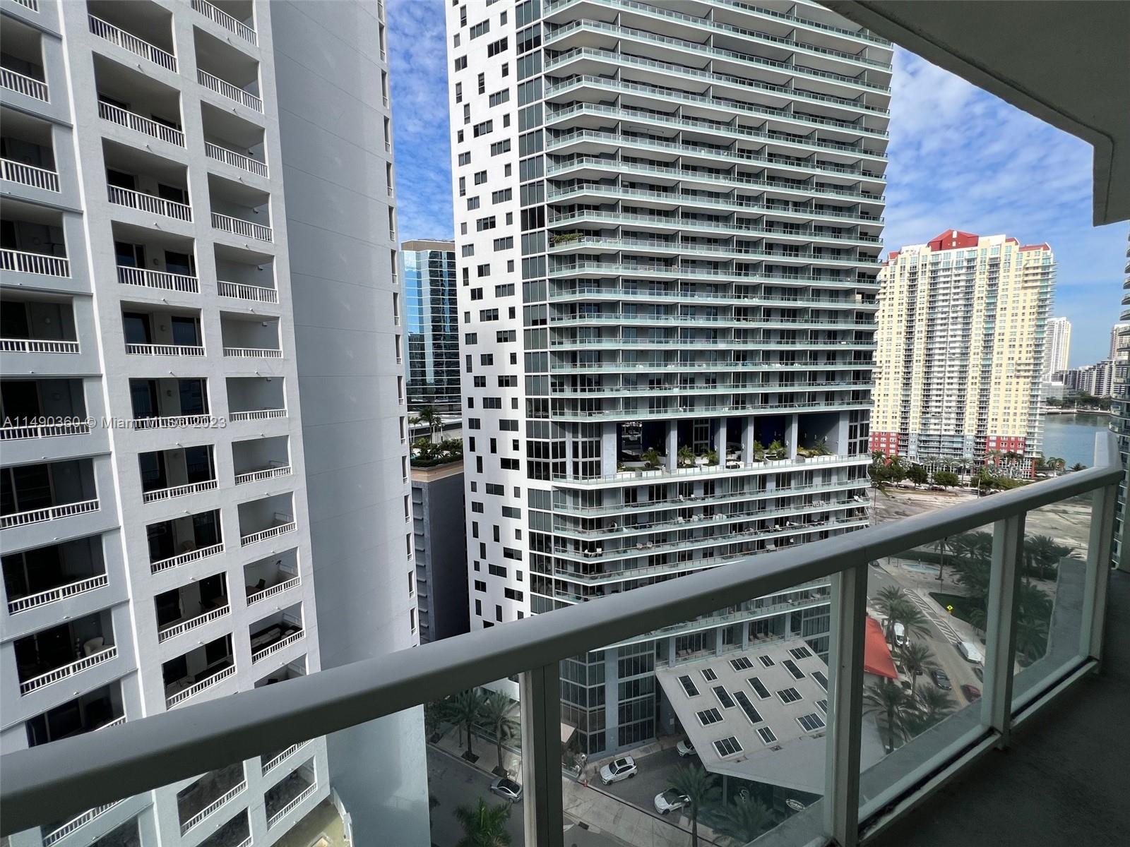 Largest One Bedroom floor plan available at The Emerald at Brickell !!!!
Unit features an oversized bathroom with a separate shower, jacuzzi tub and bidet.
Kitchen includes a built in Subzero stainless steel refrigerator, other stainless steel appliances, a new LG dishwasher, New Samsung washer and dryer, black out shades in bedroom and more. 
Unit also includes a premium parking space (space 620) and a Storage Unit (A-17). 
Unit is currently rented until September 2026 at $3,050.00 per month.
Please schedule showings through ShowingTime with at least 48 hrs notice.