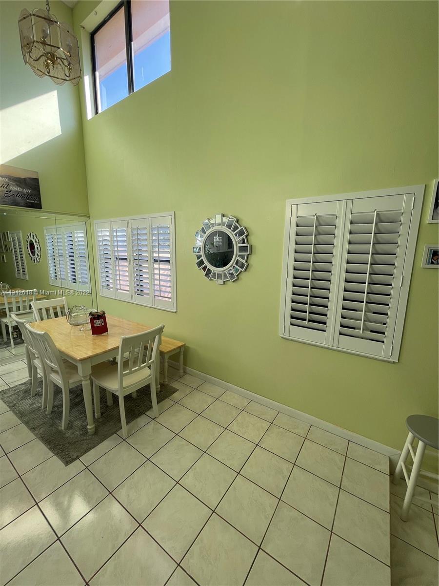 PEMBROKE LAKES SOUTH - Residential