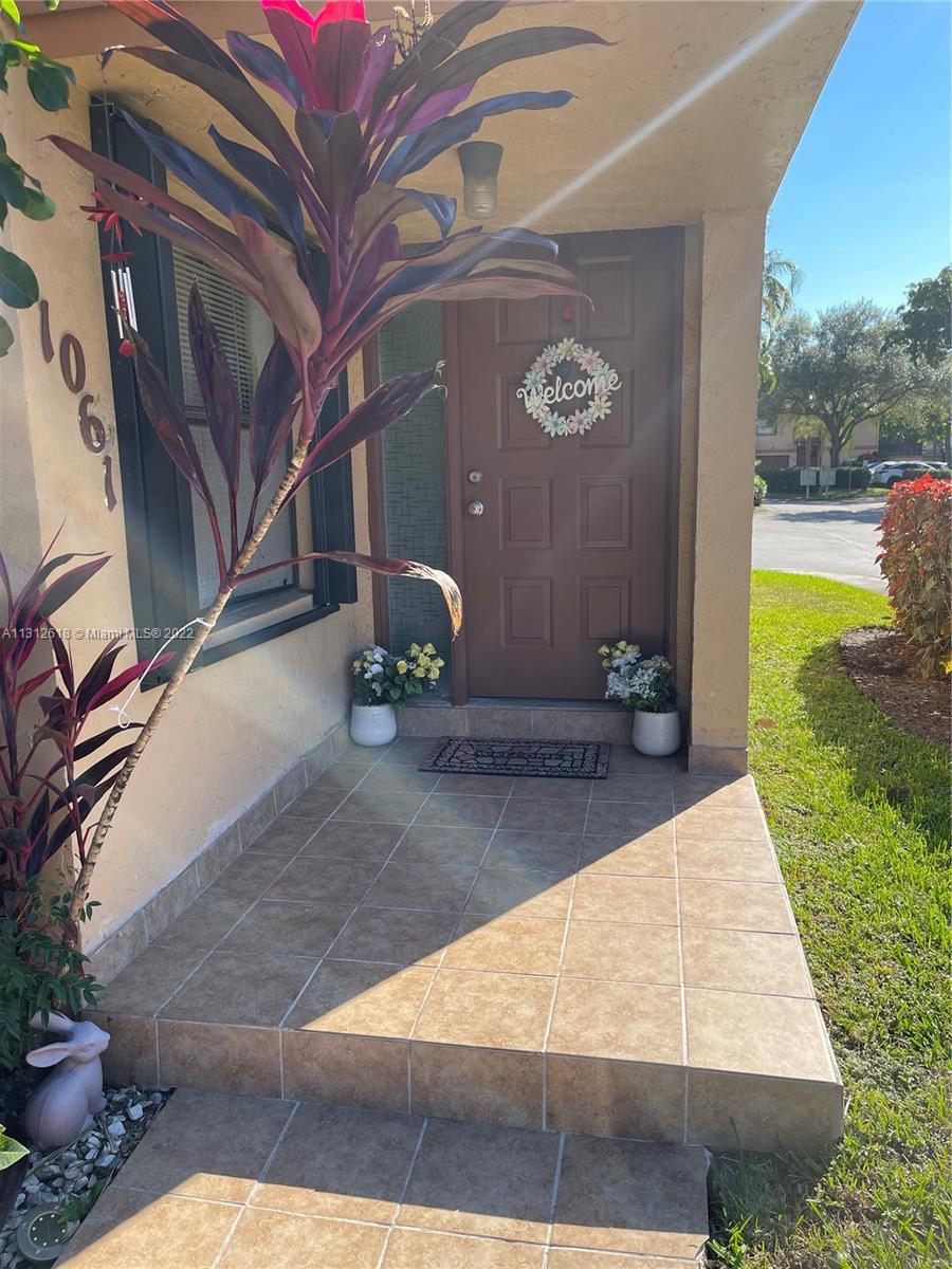 This charming 3 bedroom 2 ½ bath townhouse is in Herons Landing a highly demand neighborhood. Come home to a quiet open living room space, high vaulted ceiling. Walk in closets. Plantation kitchen cabinets and blinds, granite countertop, stainless steel appliances, porcelain tiles, Wood flooring upstairs, enclosed air conditioned den could be an office, attached 1 car garage, relaxing covered patio, perfect for family and loved ones to enjoy. Amazing amenities includes clubhouse and pool, basketball and racquetball courts, kids play area and fitness center. Close to schools, hospitals, great shopping, and dining nearby, and a lot more to enjoy. This won’t last long!!