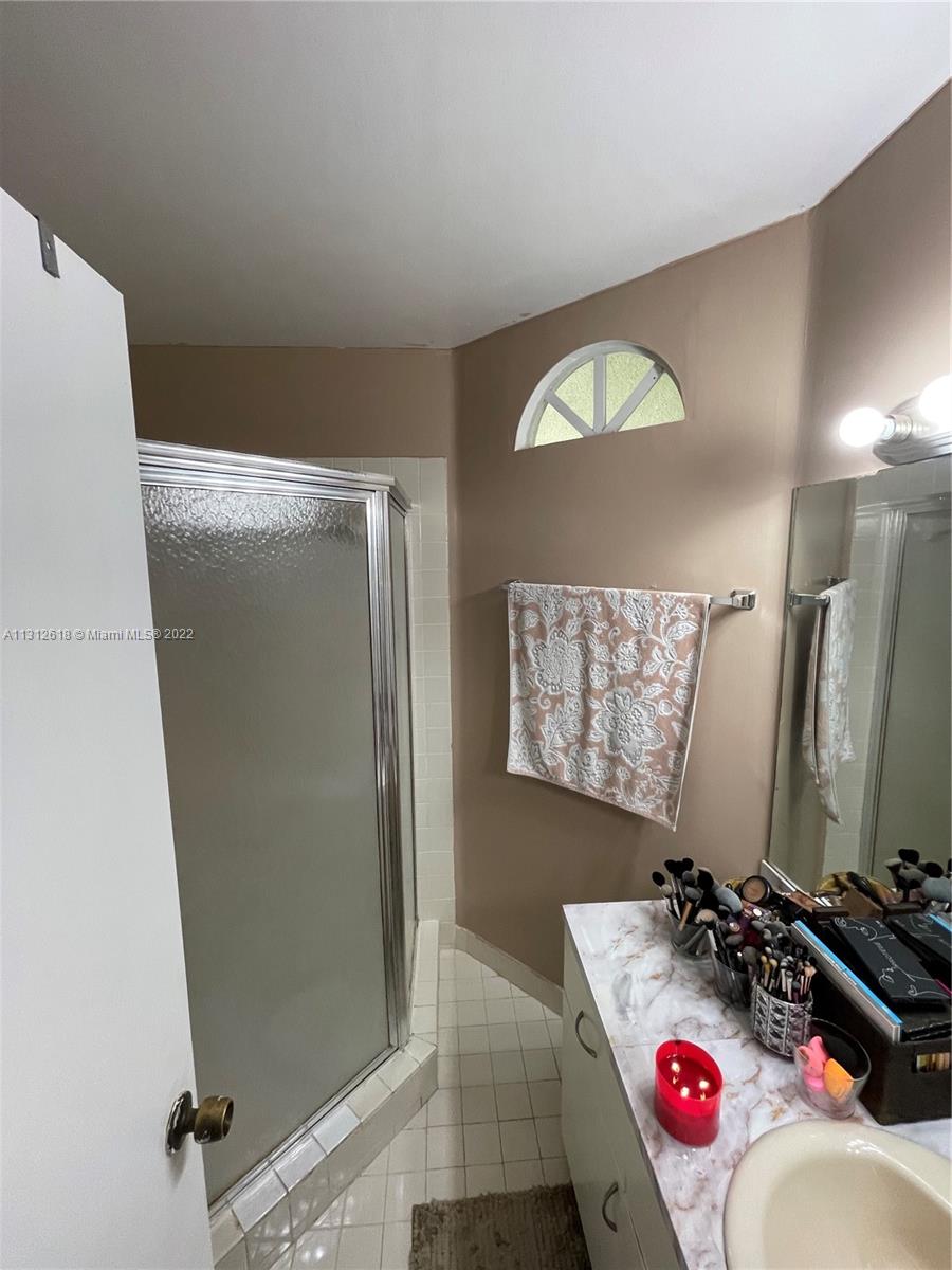 PEMBROKE LAKES SOUTH - Residential