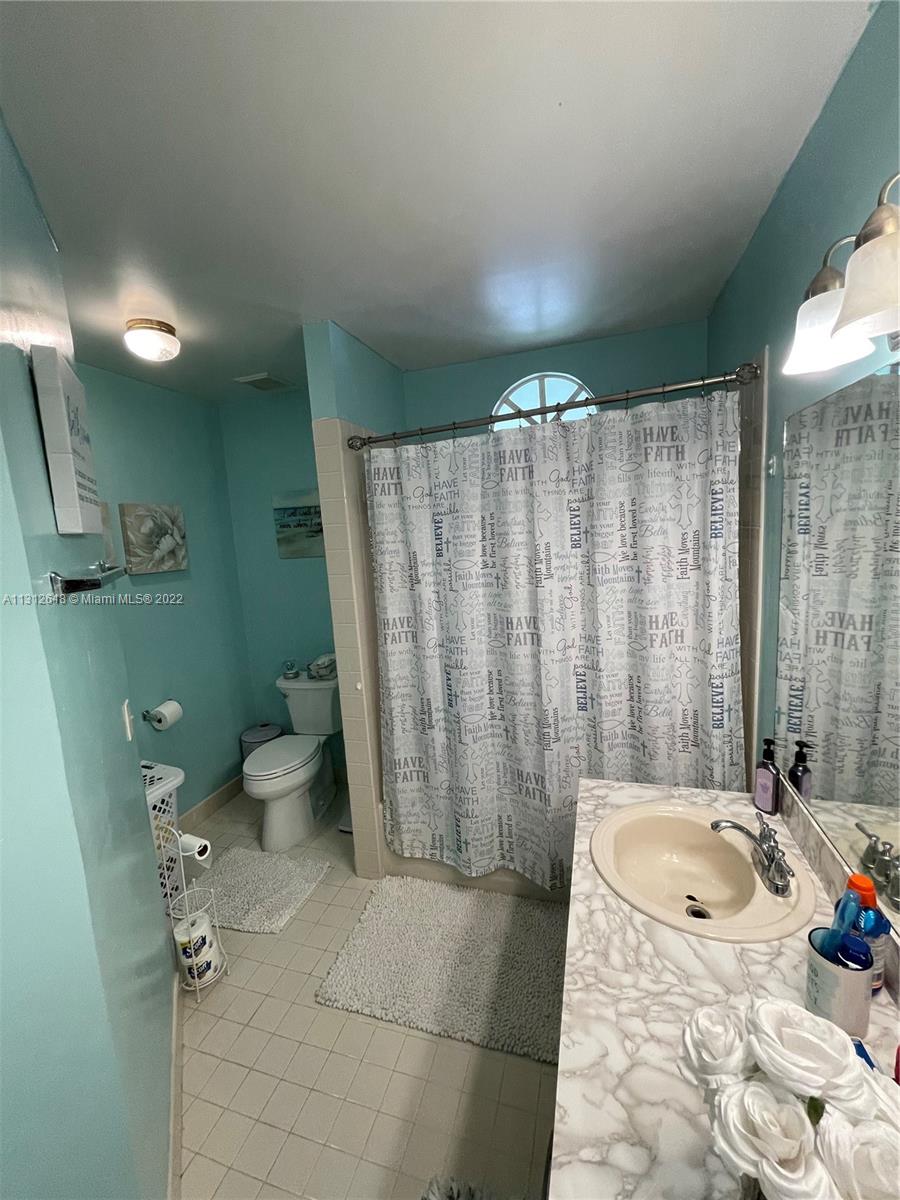 PEMBROKE LAKES SOUTH - Residential