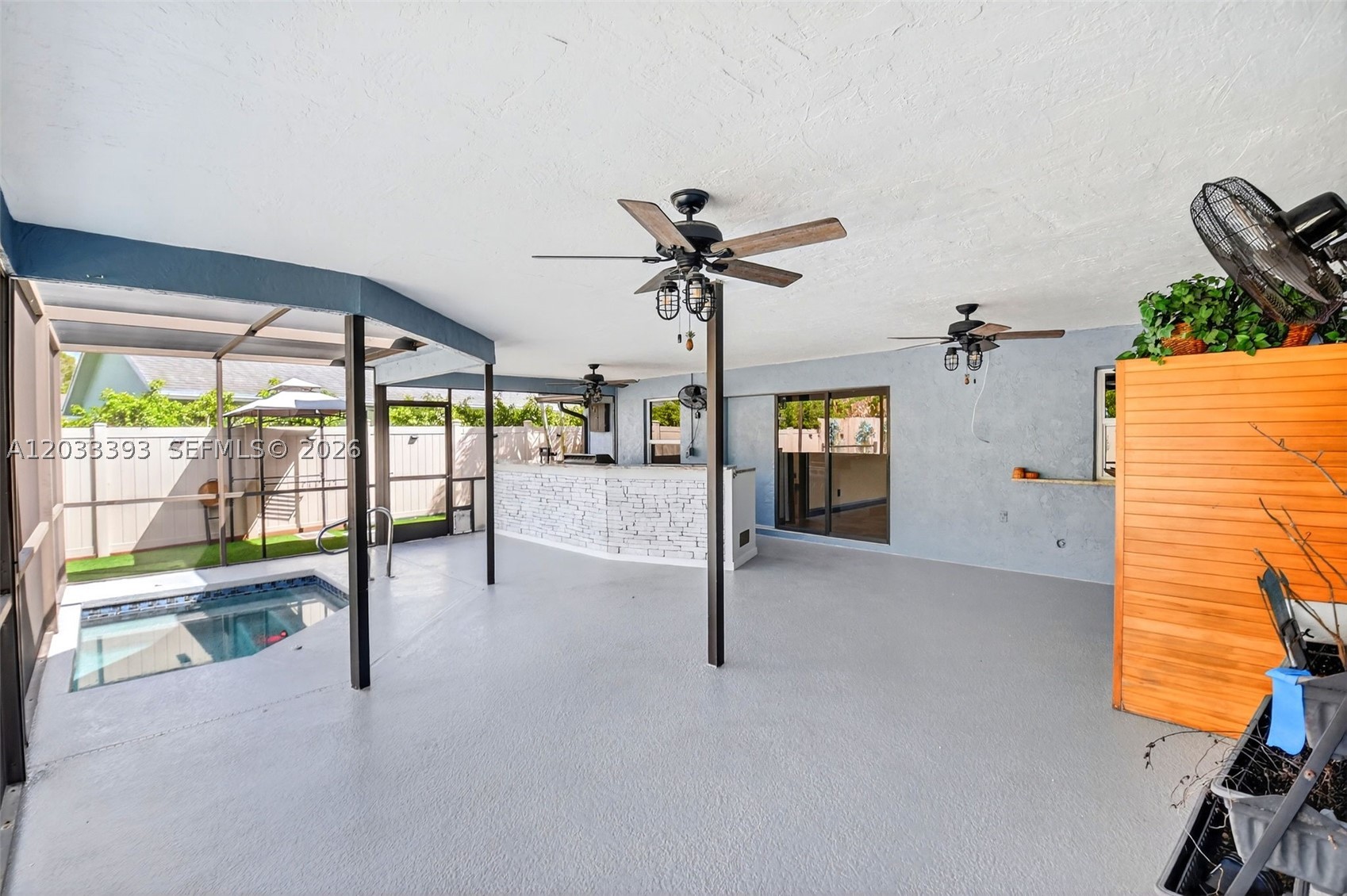 SUGAR POND MANOR OF WELLI - Residential Lease