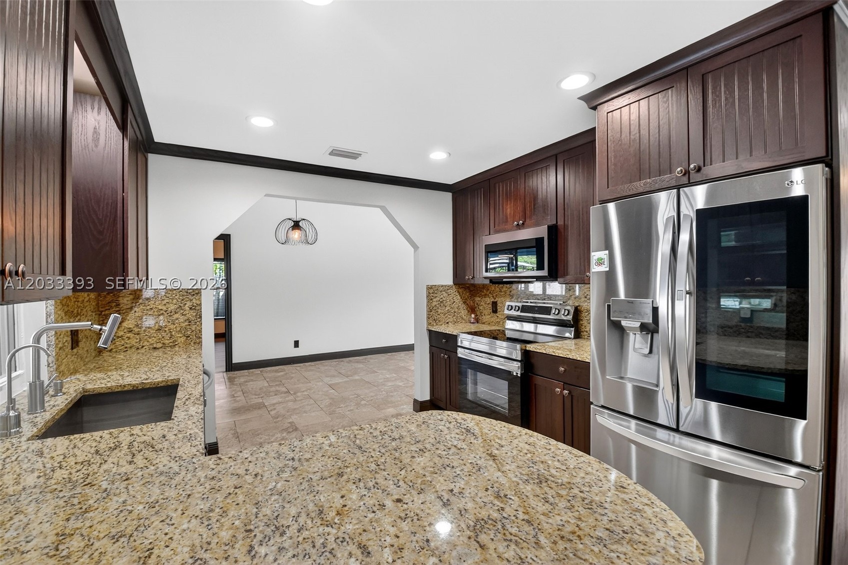 SUGAR POND MANOR OF WELLI - Residential Lease