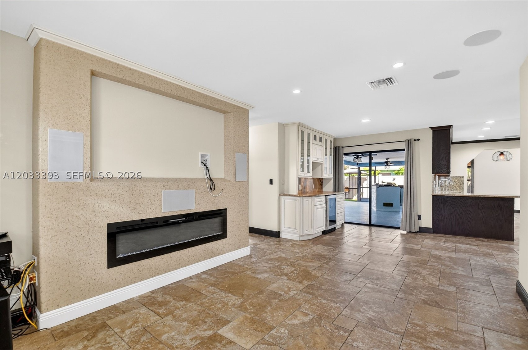 SUGAR POND MANOR OF WELLI - Residential Lease