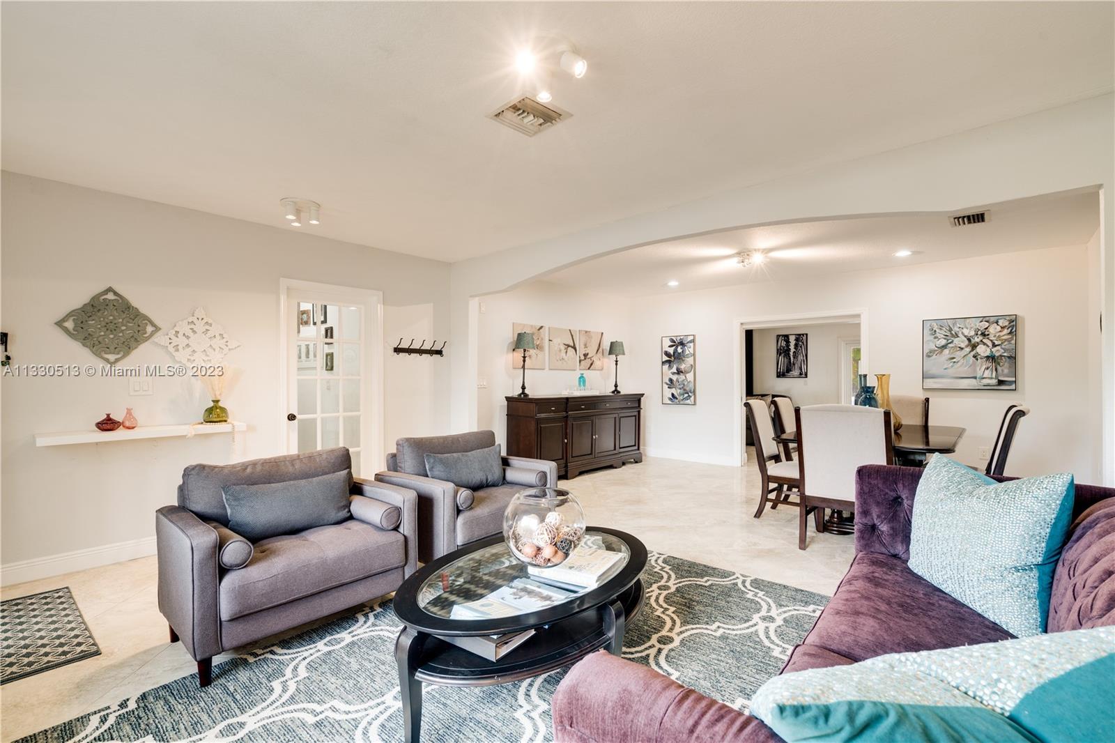 CORAL REEF ESTATES - Residential