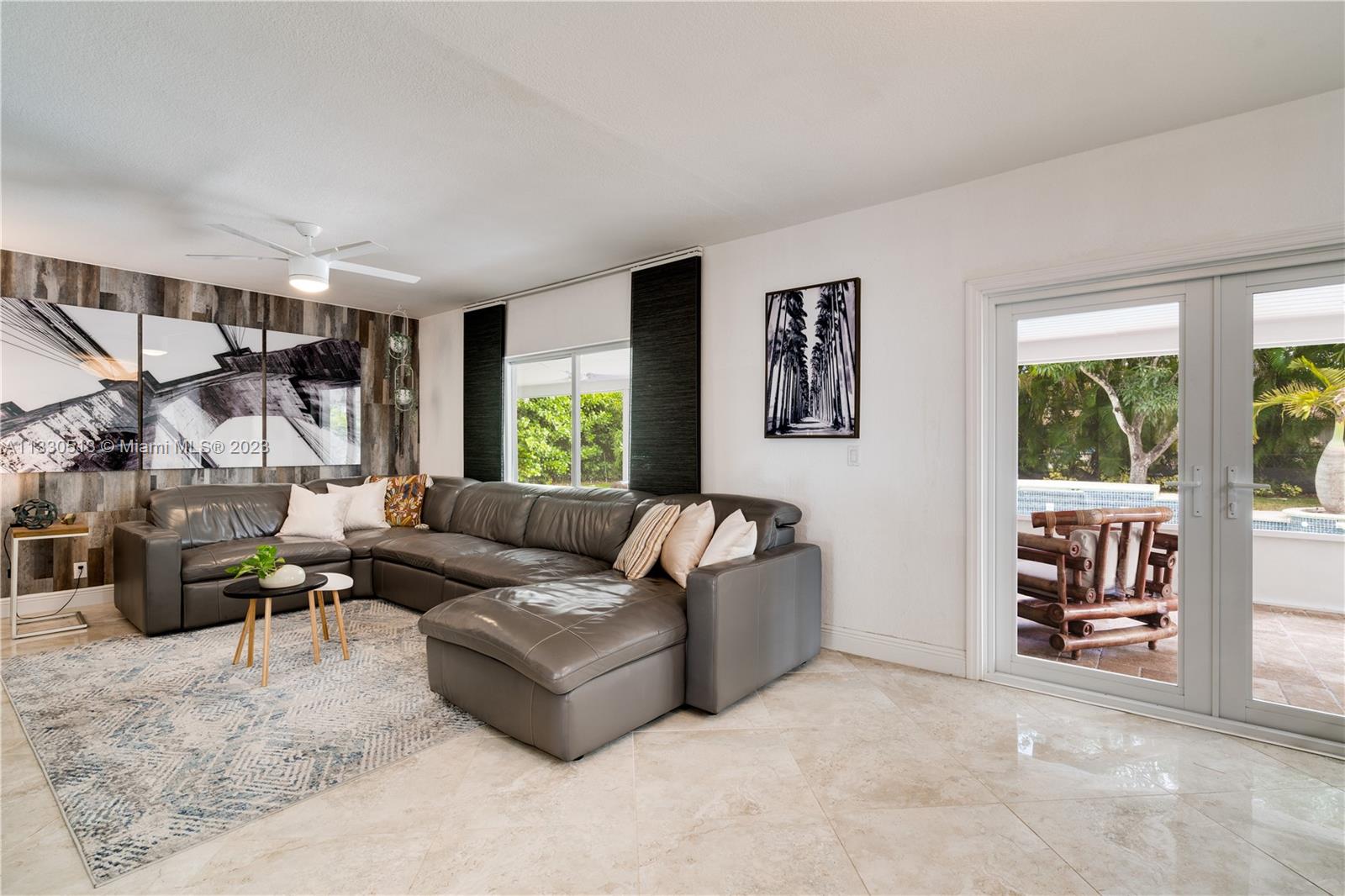 CORAL REEF ESTATES - Residential