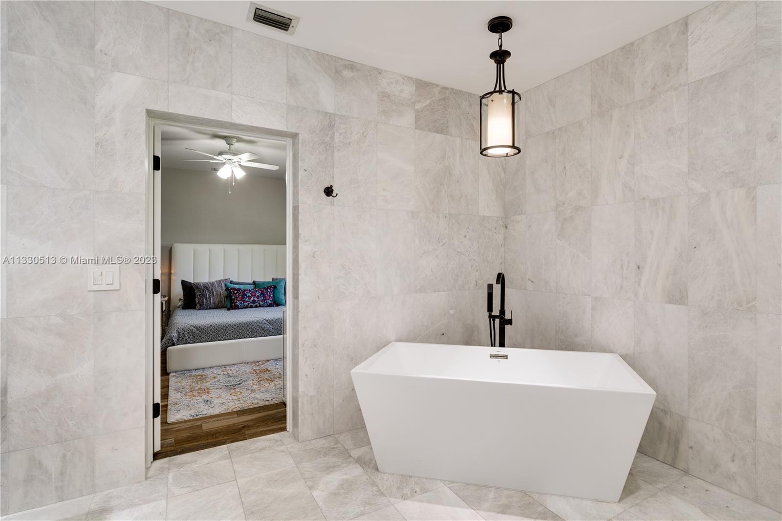 CORAL REEF ESTATES - Residential