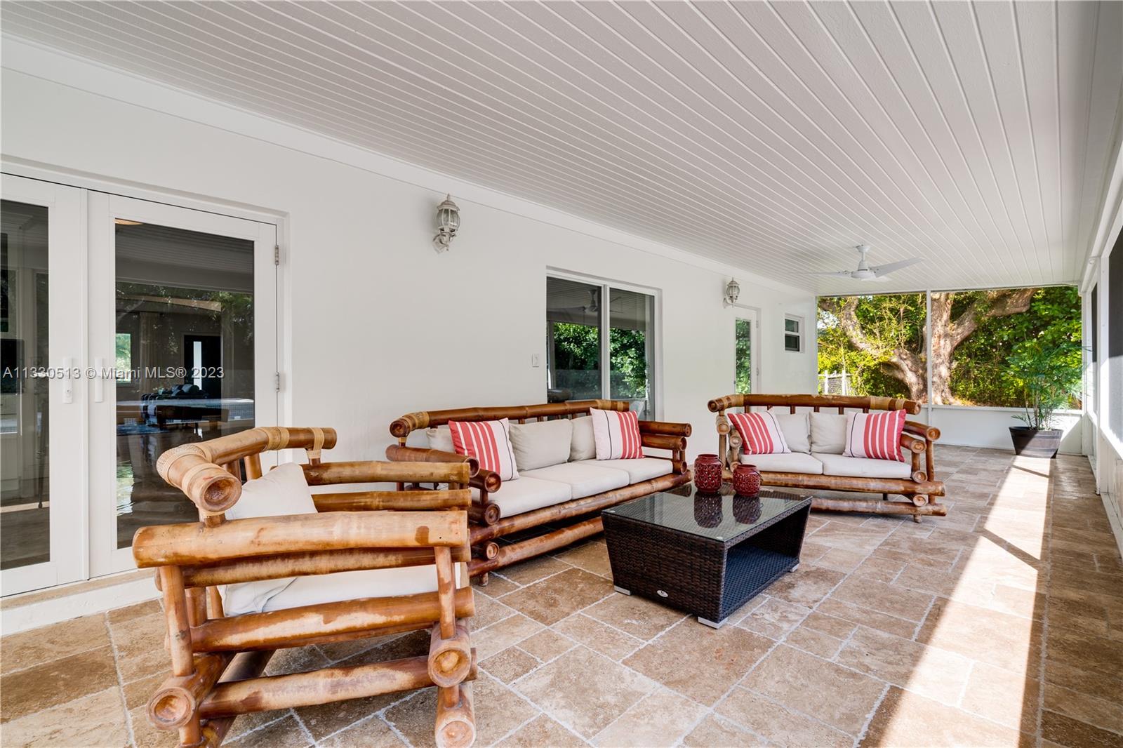 CORAL REEF ESTATES - Residential