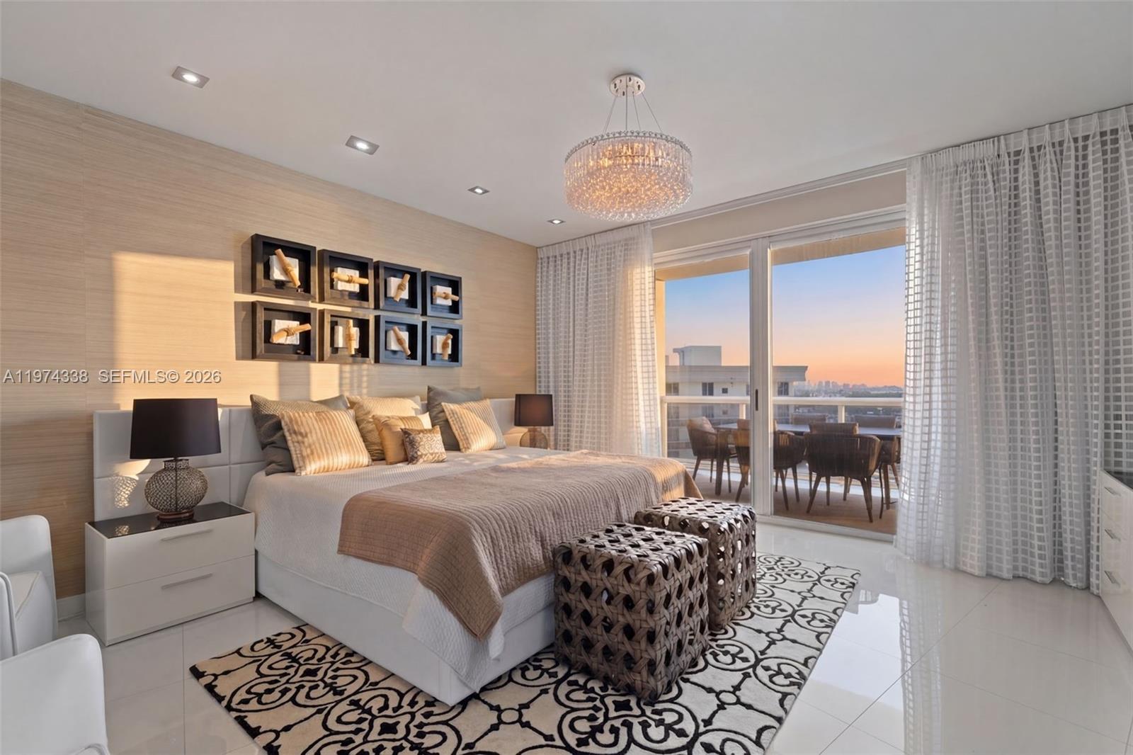 MAJESTIC TOWER - Residential