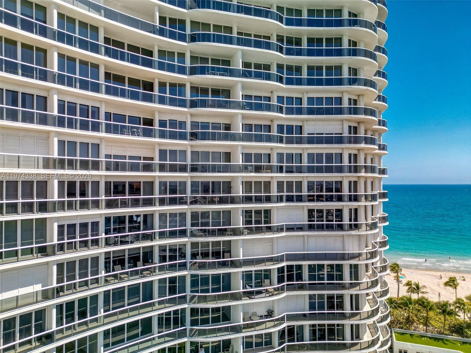 MAJESTIC TOWER - Residential
