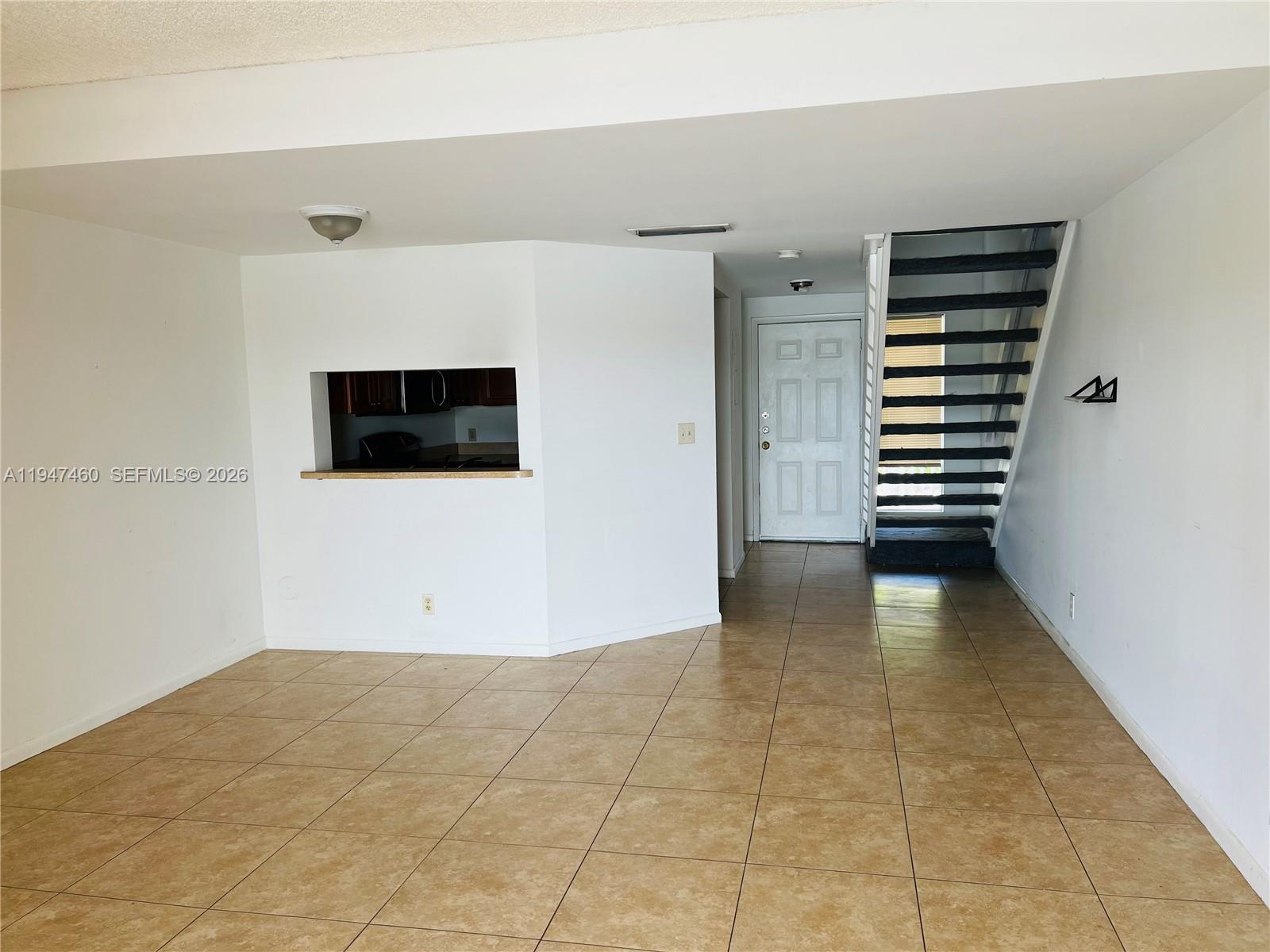 VILLAS AT LAKEVIEW CONDO - Residential