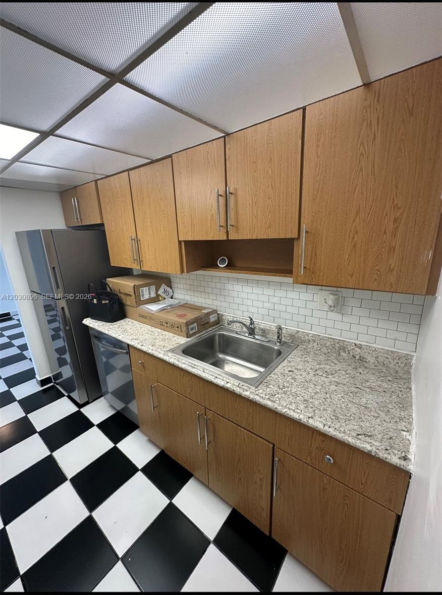 HALF MOON TOWERS CONDO - Residential Lease
