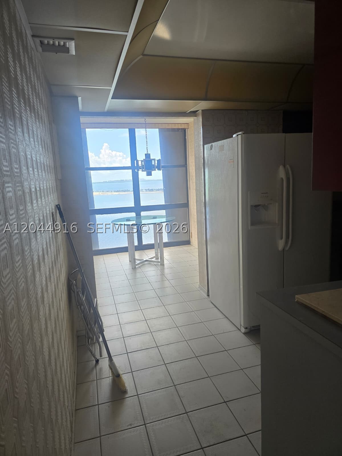 BRICKELL PLACE CONDO - Residential