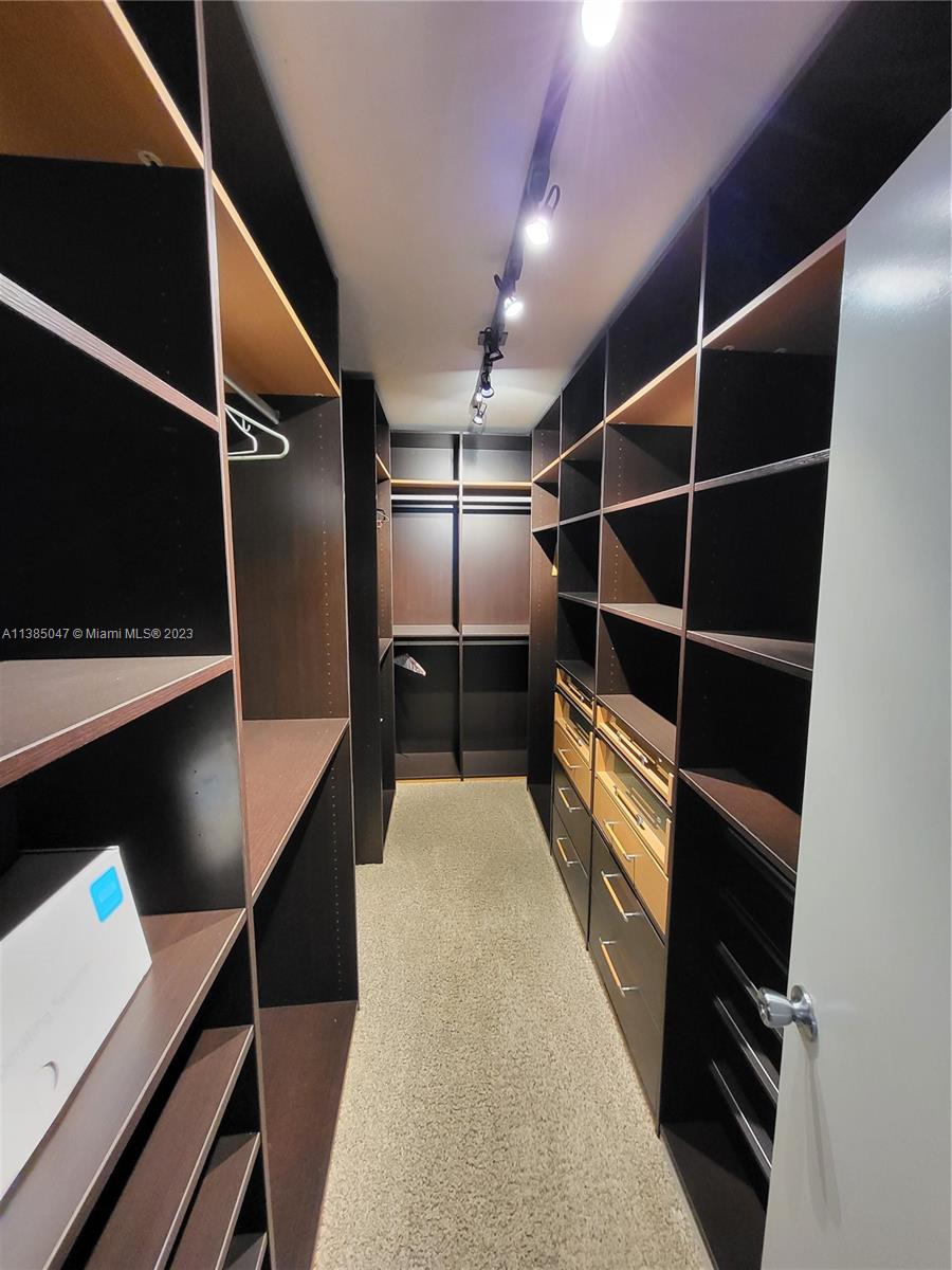 GROVE ISLE CONDO - Residential Lease