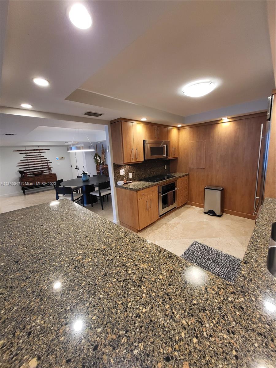 GROVE ISLE CONDO - Residential Lease