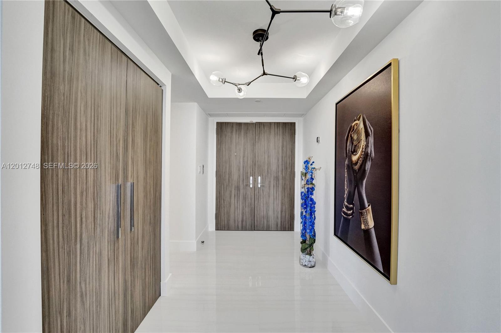 HAMPTONS WEST - Residential