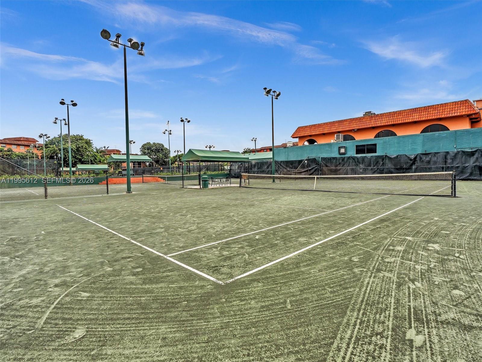 TENNIS CLUB TILDEN CONDO - Residential