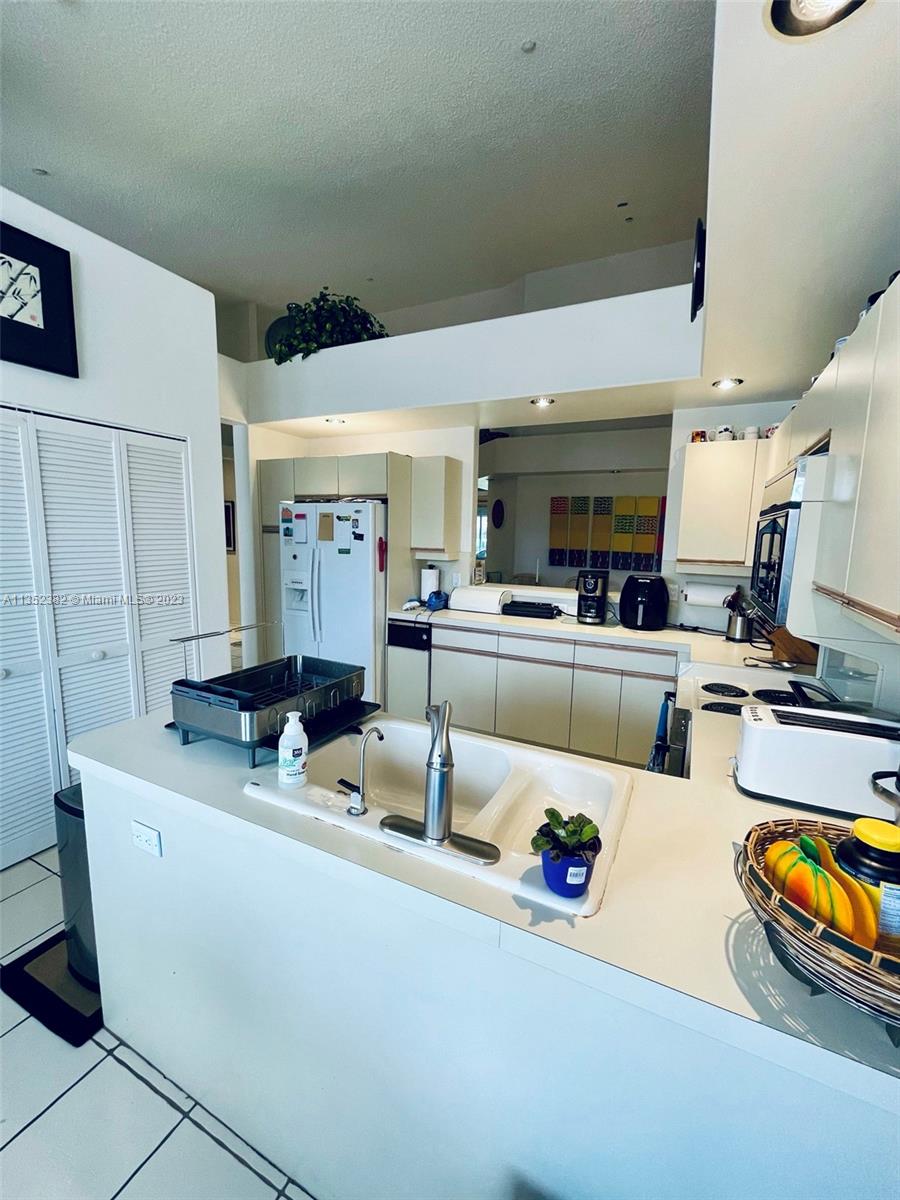 CLUBSIDE POINT AT BROKEN - Residential