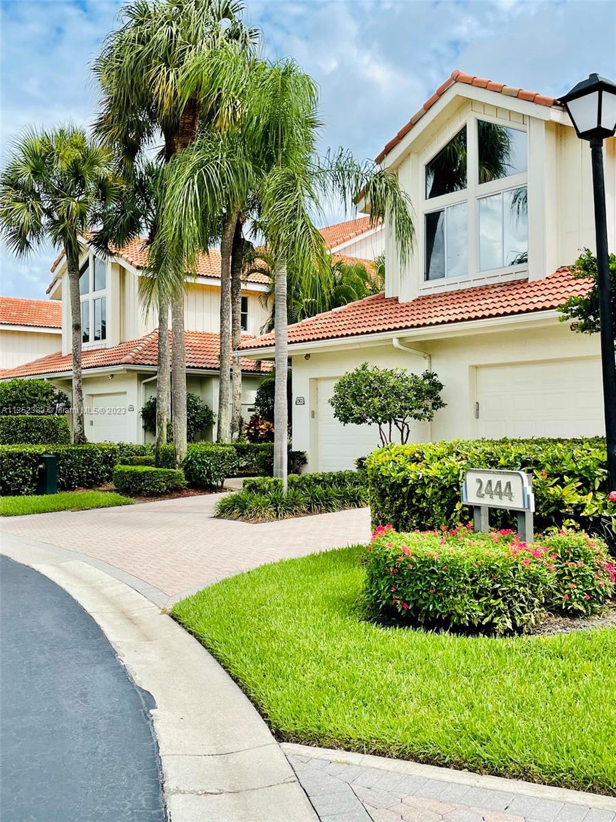 Three Bedroom Home with 3 1/2 Baths, Den, Home Office Space, Separate Living and Dining, High Ceilings and Skylights for natural light, Eat-In Kitchen, Terrace, one car Garage. Great location in Broken Sound, within walking distance to the Club House and across the street from a private community pool. View of the golf course. Broken Sound Country Club is a beautiful and exclusive award-winning private gated Golf and Tennis, Country Club with 2 golf courses, 26 tennis courts, a world-class gym, spa, restaurants, and pools. Broken Sound is centrally located, less than 10 minutes from one of South Florida's top luxury shopping: Town Center at Boca Raton, and in an A-rated school district.