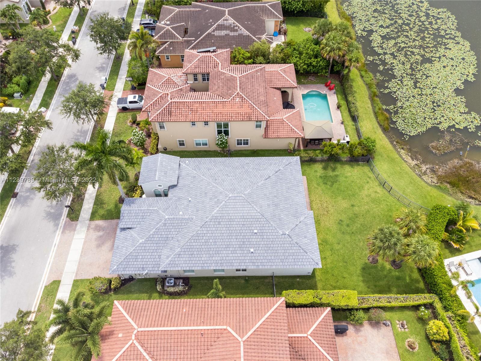 HERON BAY - Residential