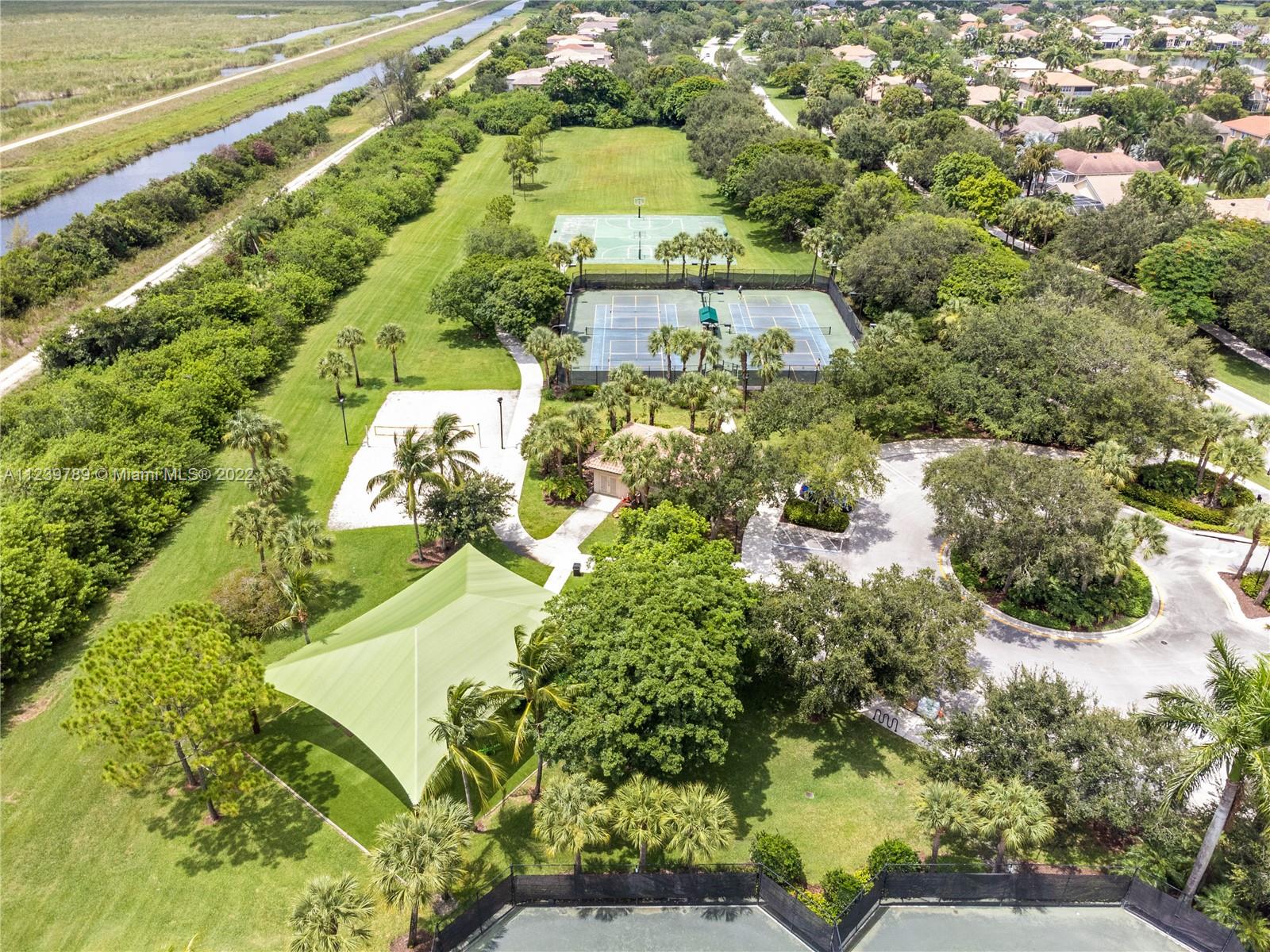 HERON BAY - Residential