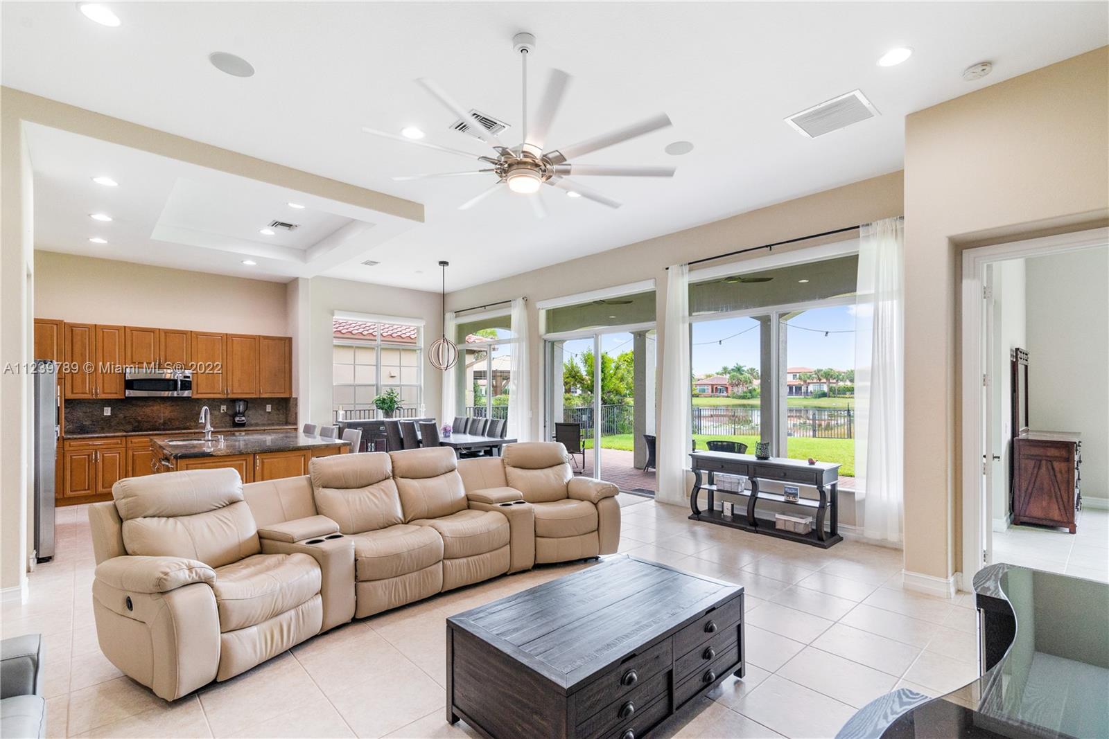 HERON BAY - Residential