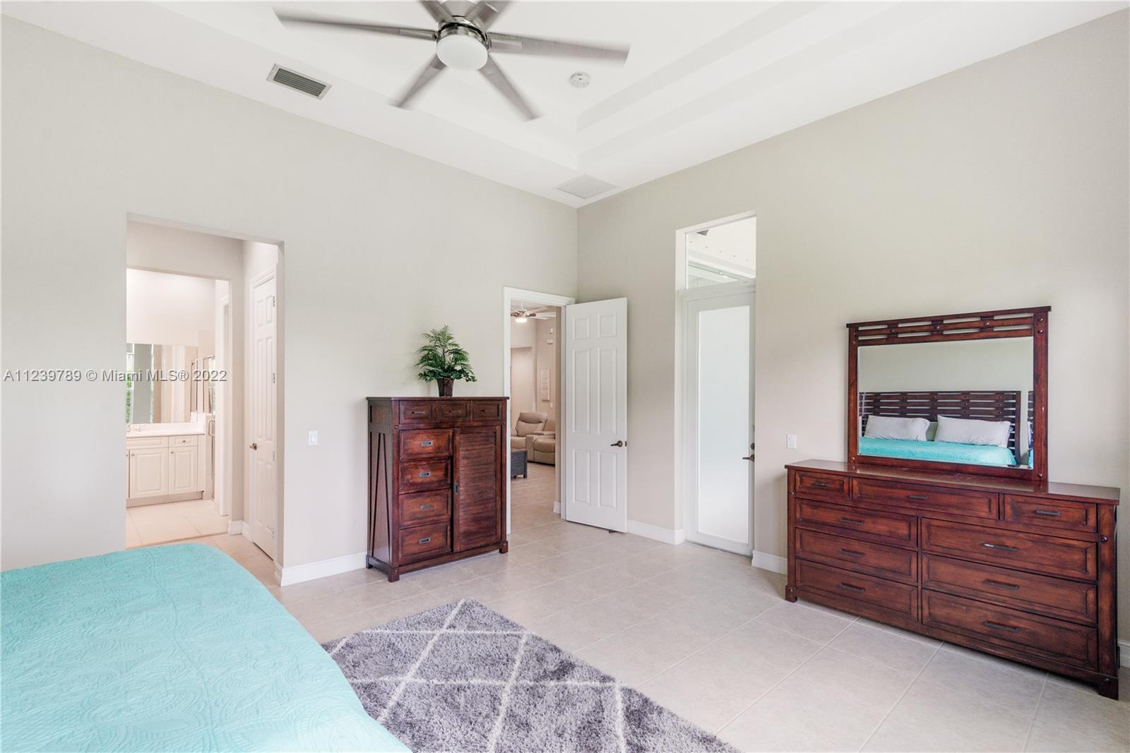 HERON BAY - Residential