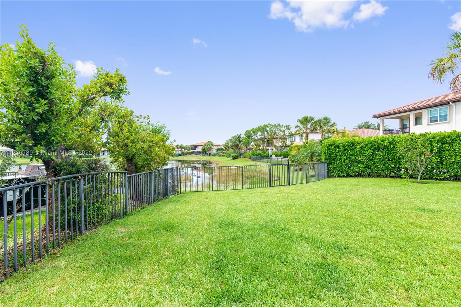 HERON BAY - Residential