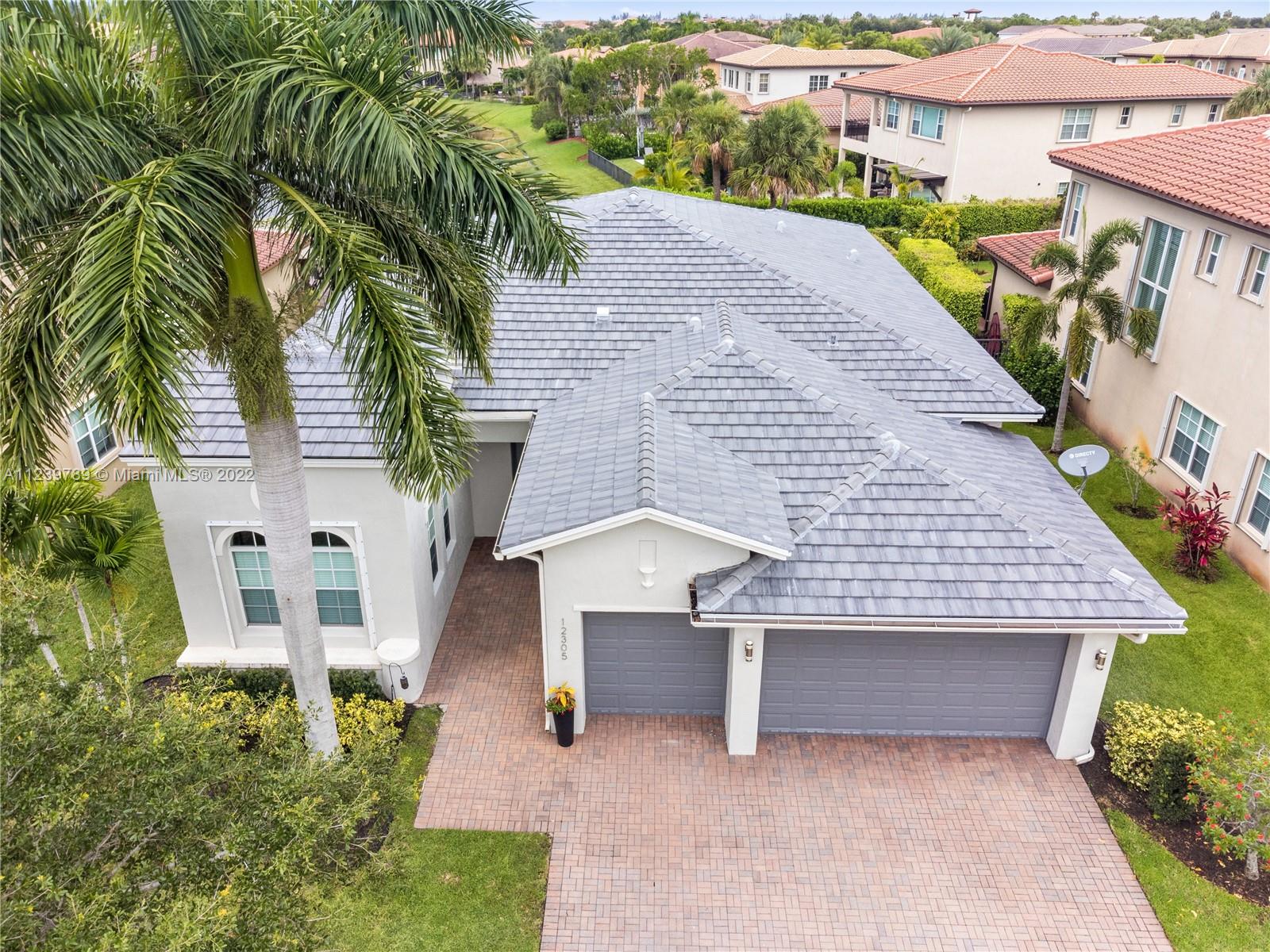 HERON BAY - Residential