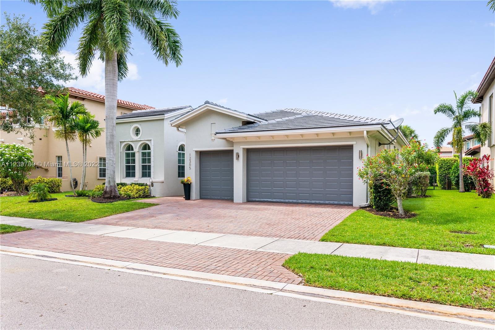 HERON BAY - Residential
