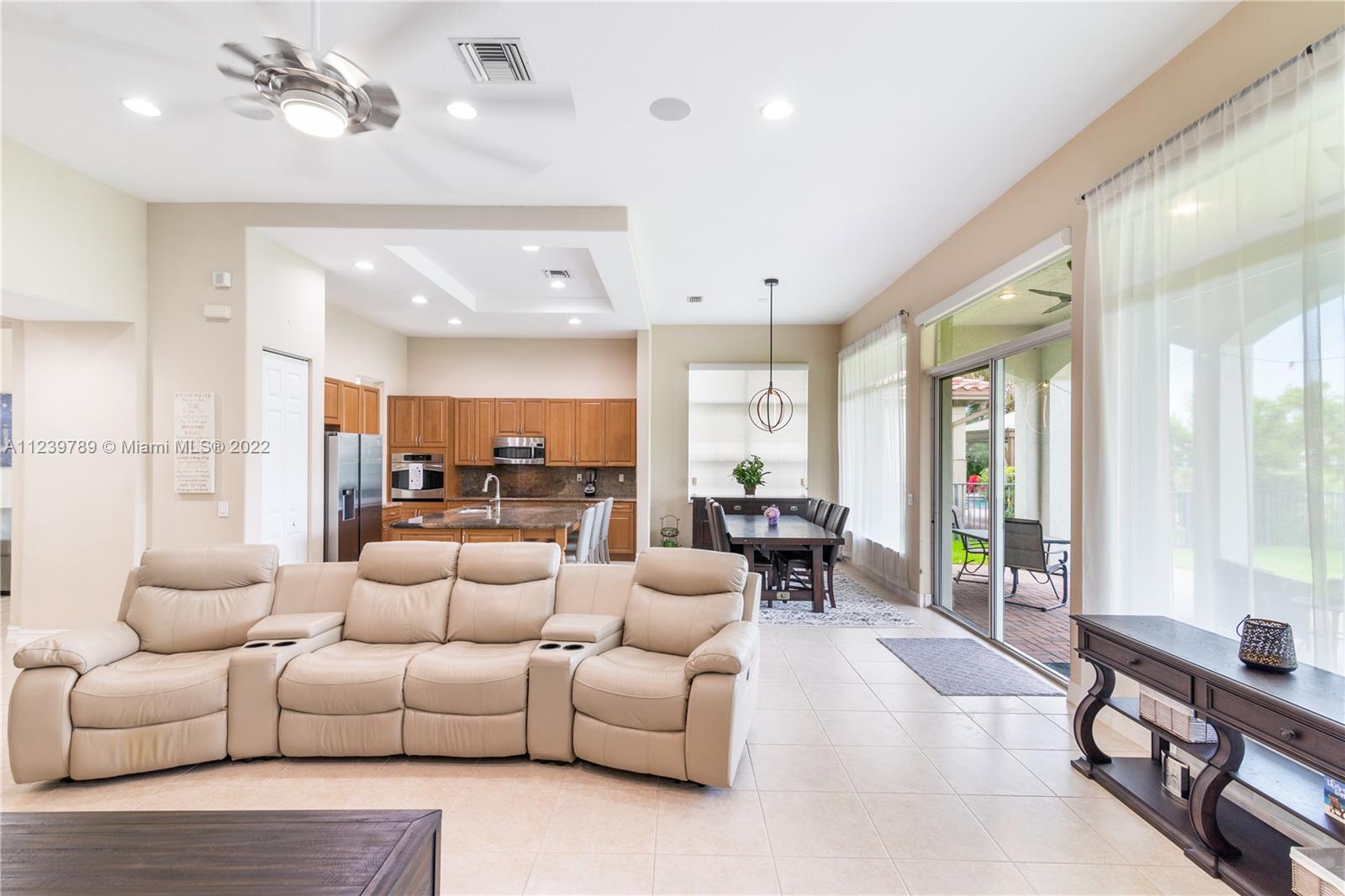 HERON BAY - Residential