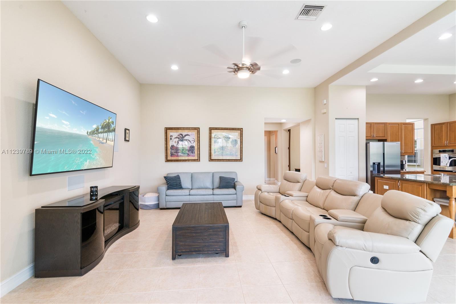 HERON BAY - Residential